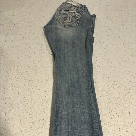 Miss Me Jeans Ripped Bootcut - Picture 2 of 4